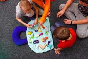 O brincar e o aprender na educação infantil